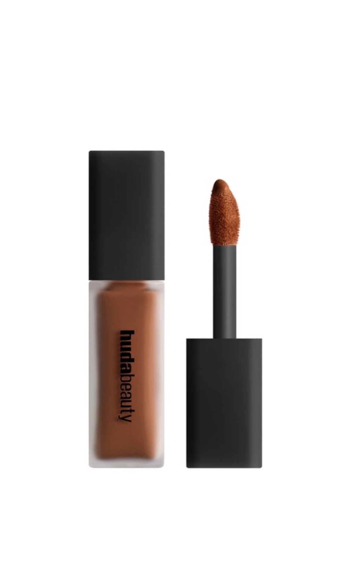 HUDA BEAUTY